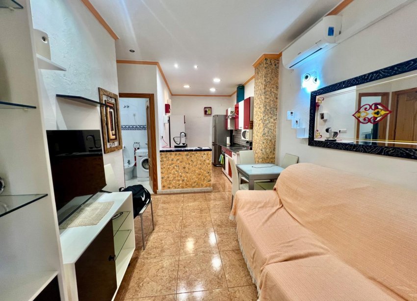 Resale - Apartment - Orihuela Costa - La Zenia