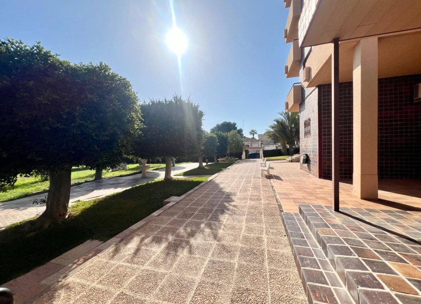 Resale - Apartment - Orihuela Costa - La Zenia