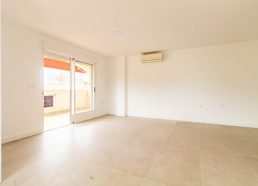 Resale - Apartment - Orihuela Costa - La Zenia