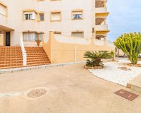 Resale - Apartment - Orihuela Costa - La Zenia