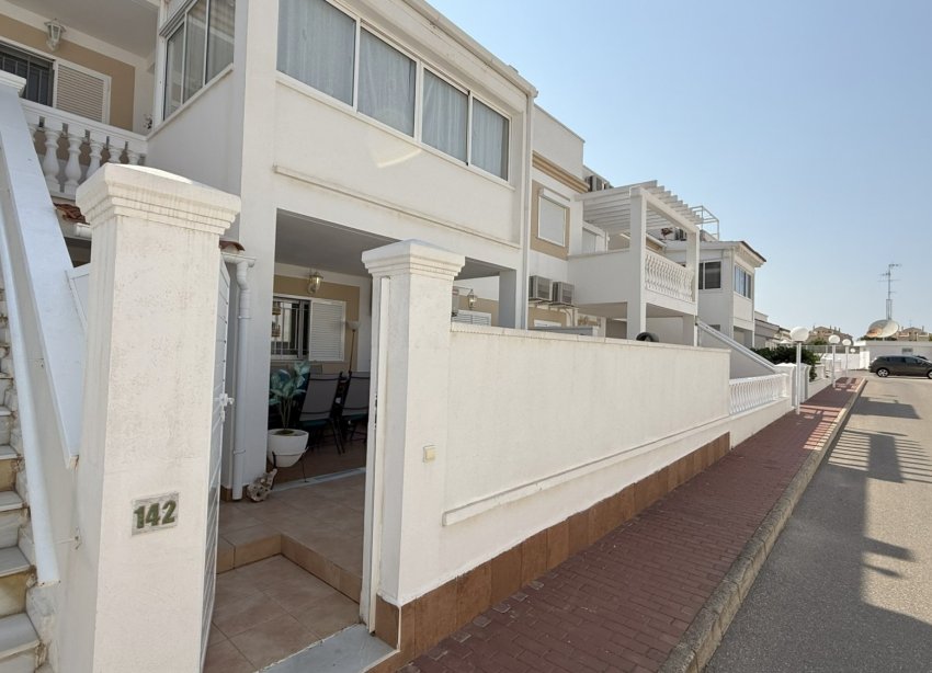 Resale - Apartment - Orihuela Costa - La Zenia