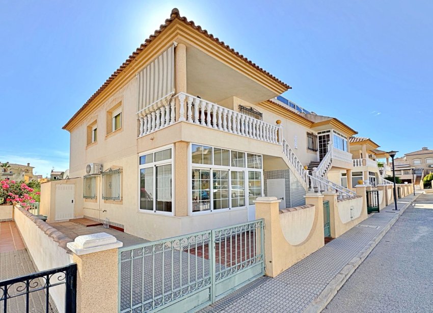Resale - Apartment - Orihuela Costa - La Zenia