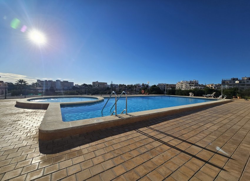 Resale - Apartment - Orihuela Costa - La Zenia