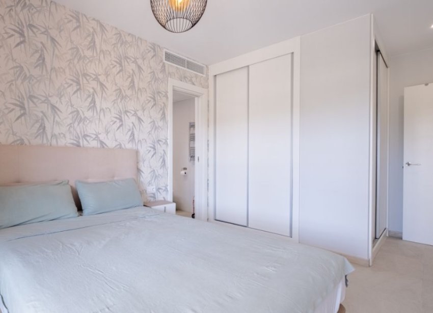 Resale - Apartment - Orihuela Costa - La Zenia