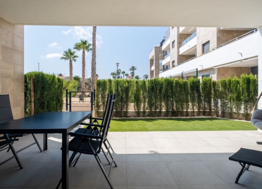 Resale - Apartment - Orihuela Costa - La Zenia