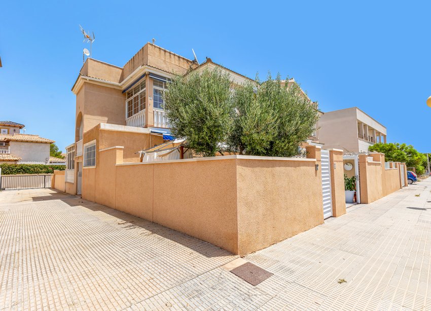 Resale - Apartment - Orihuela Costa - La Zenia