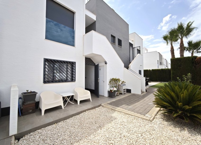 Resale - Apartment - Orihuela Costa - La Zenia