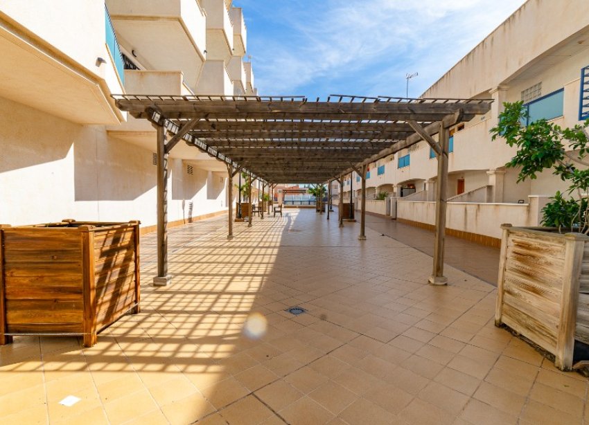 Resale - Apartment - Orihuela Costa - La Zenia