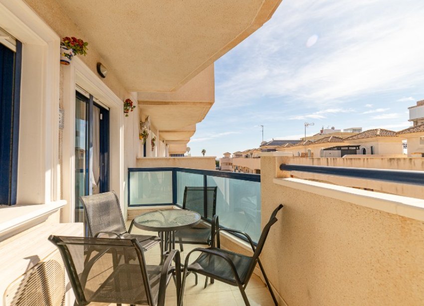 Resale - Apartment - Orihuela Costa - La Zenia