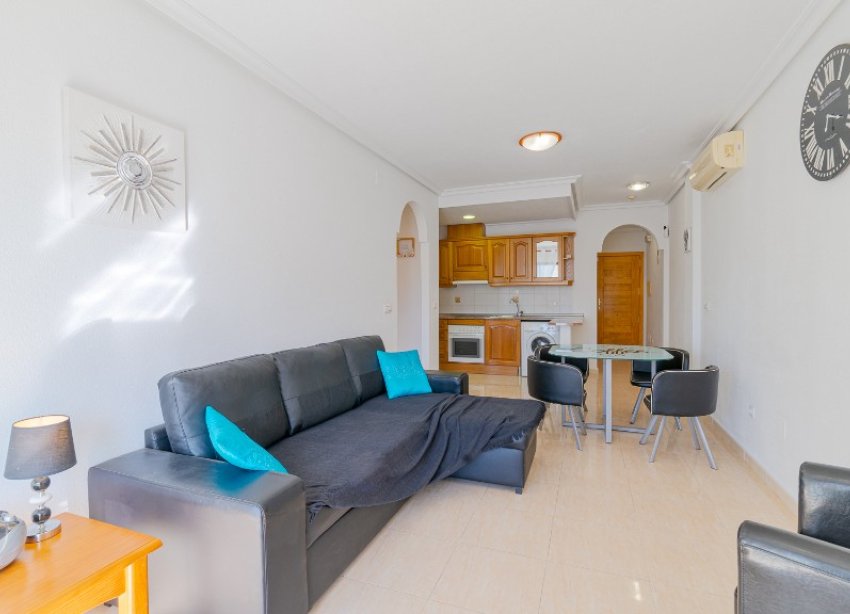Resale - Apartment - Orihuela Costa - La Zenia