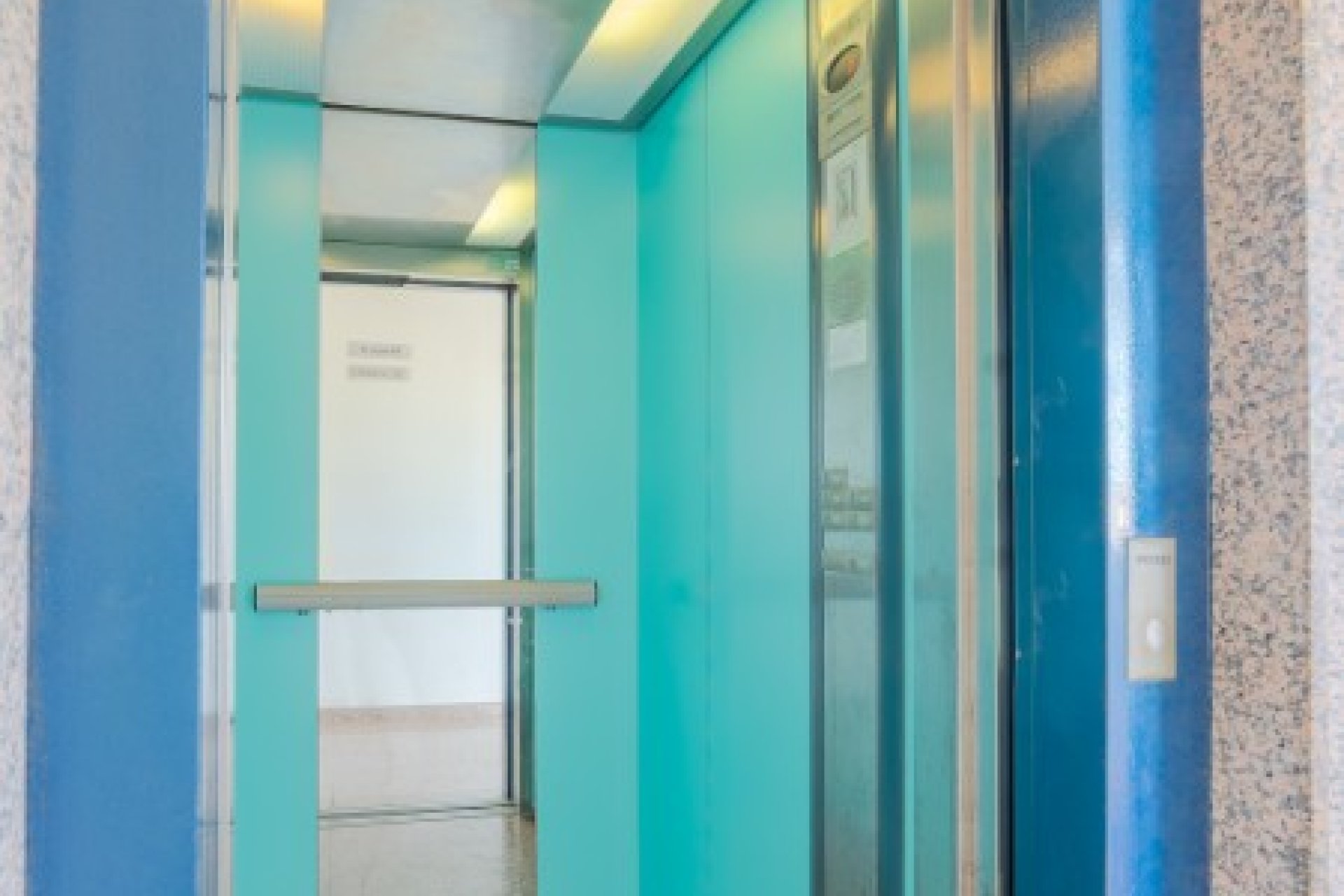 Resale - Apartment - Orihuela Costa - La Zenia