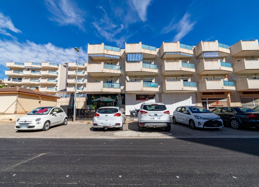 Resale - Apartment - Orihuela Costa - La Zenia