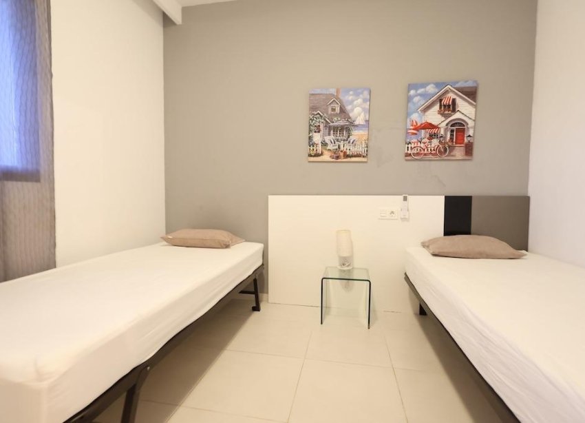 Resale - Apartment - Orihuela Costa - La Zenia