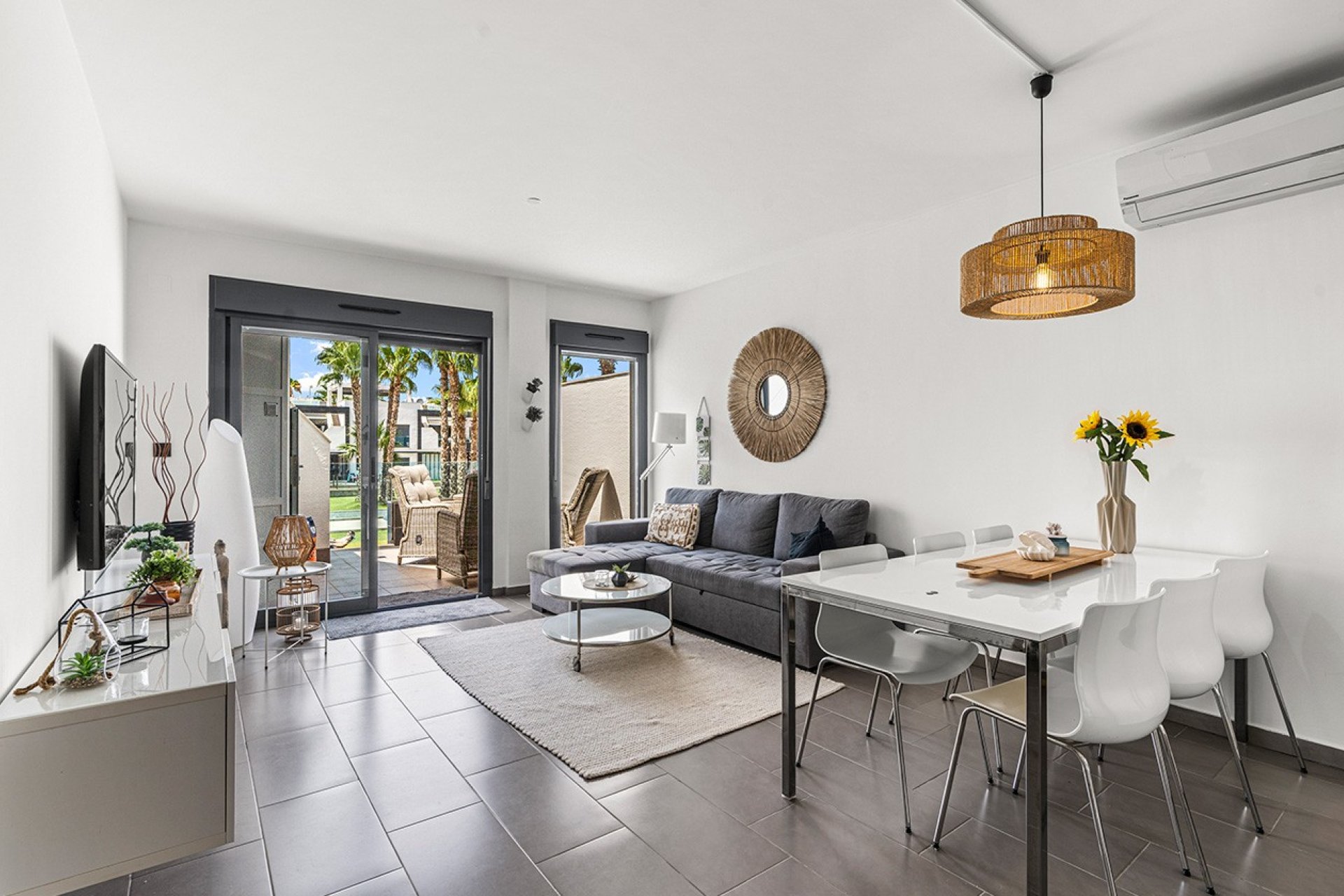 Resale - Apartment - Orihuela Costa - La Zenia