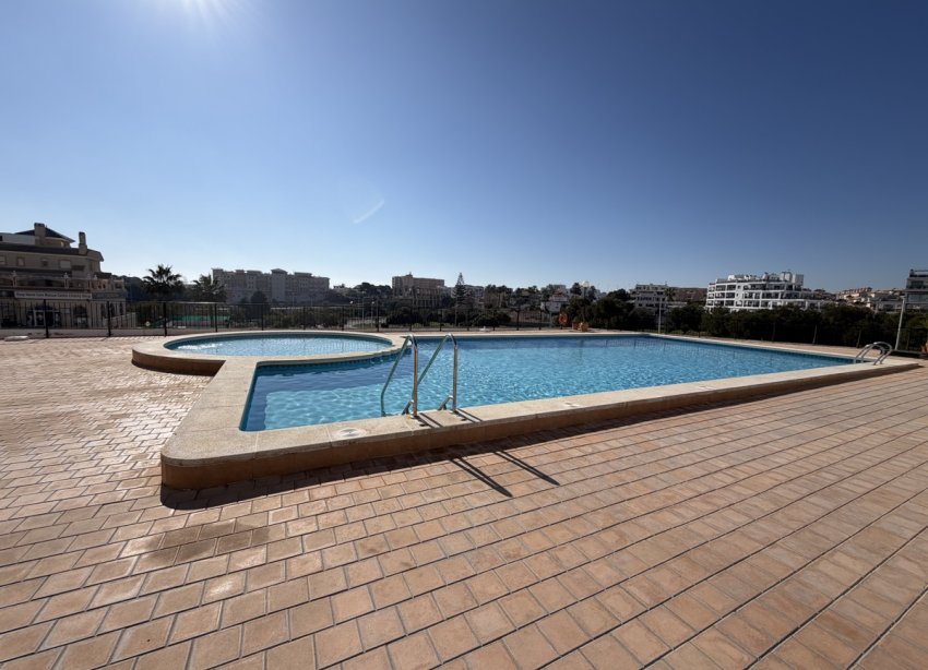Resale - Apartment - Orihuela Costa - La Zenia