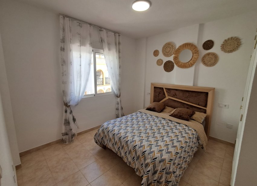 Resale - Apartment - Orihuela Costa - La Zenia