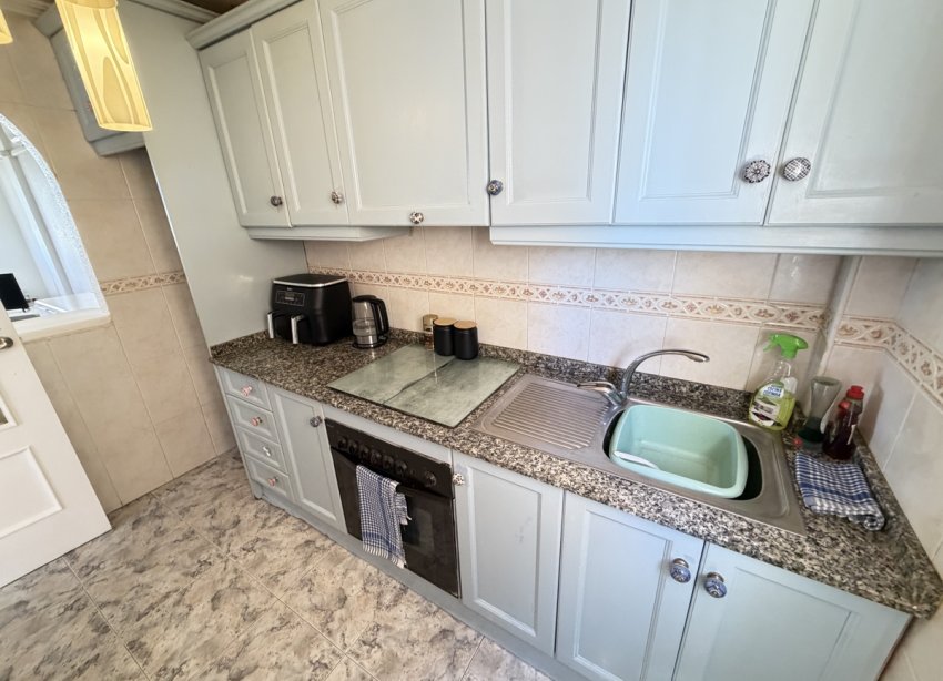 Resale - Apartment - Orihuela Costa - La Zenia