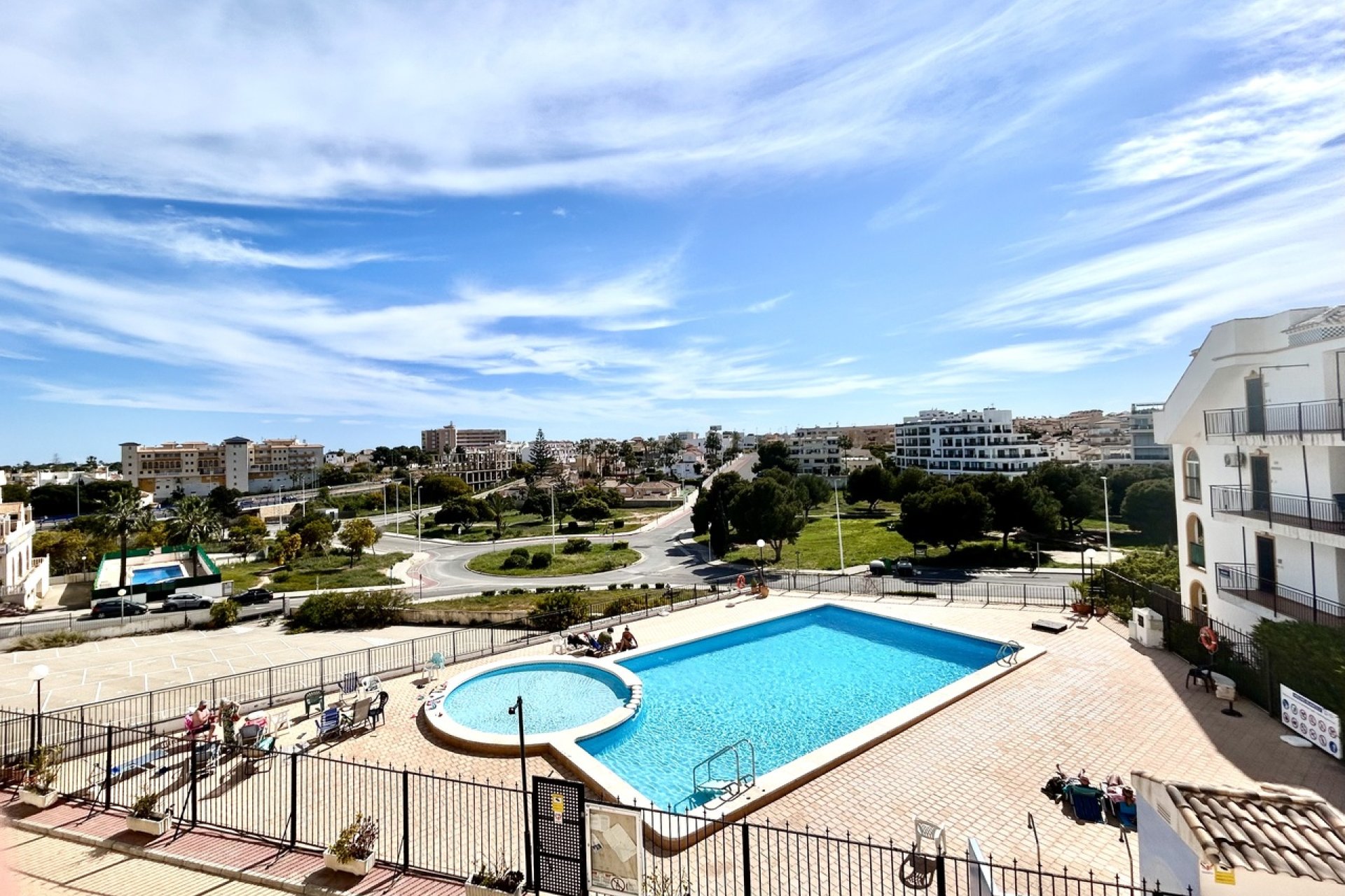 Resale - Apartment - Orihuela Costa - La Zenia