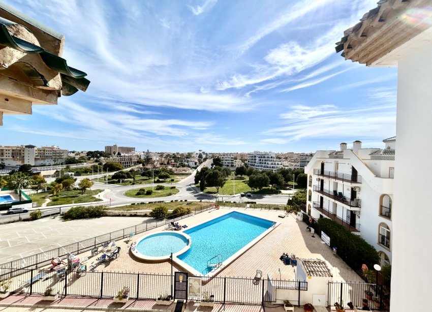 Resale - Apartment - Orihuela Costa - La Zenia