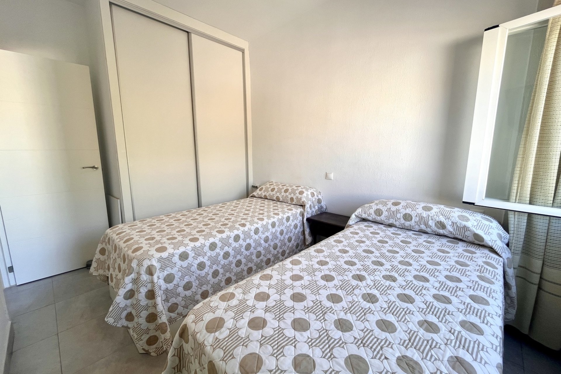 Resale - Apartment - Orihuela Costa - La Zenia