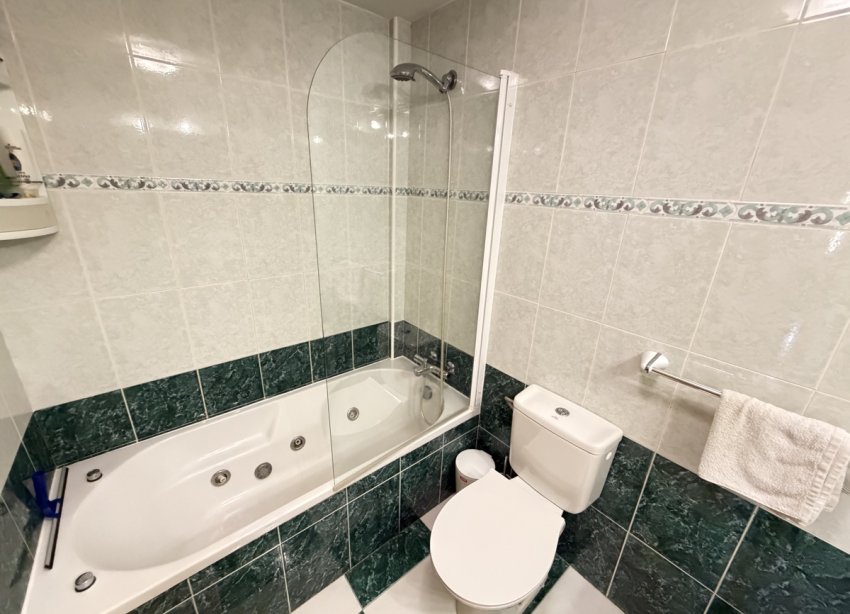 Resale - Apartment - Orihuela Costa - La Zenia