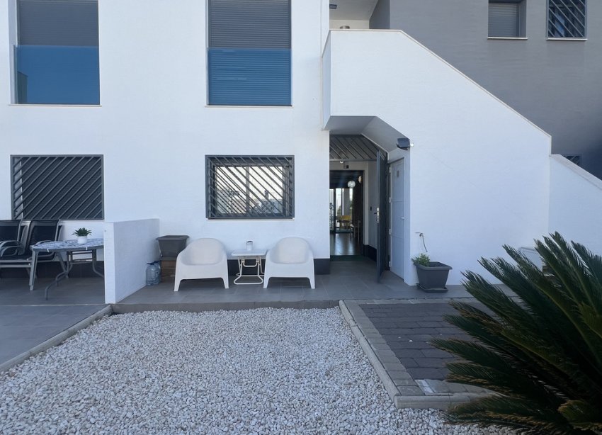 Resale - Apartment - Orihuela Costa - La Zenia