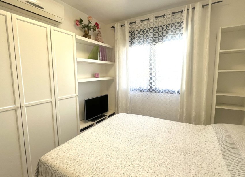 Resale - Apartment - Orihuela Costa - La Zenia