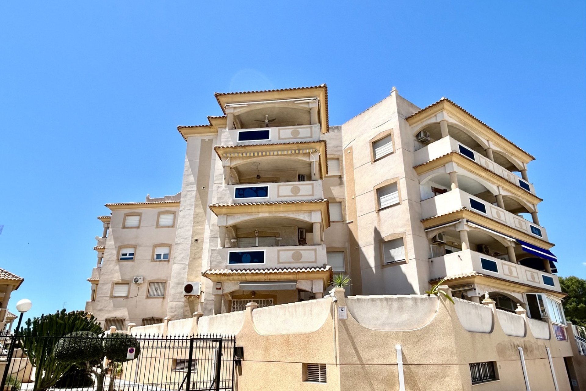 Resale - Apartment - Orihuela Costa - La Zenia