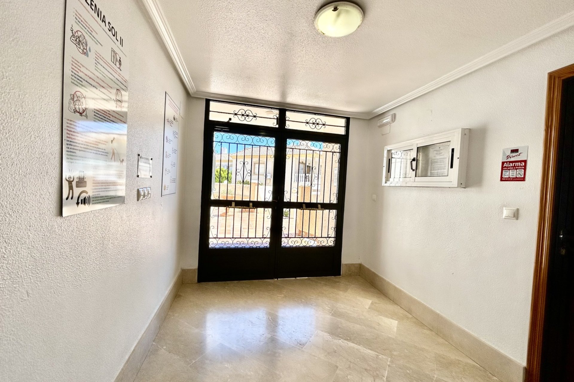 Resale - Apartment - Orihuela Costa - La Zenia