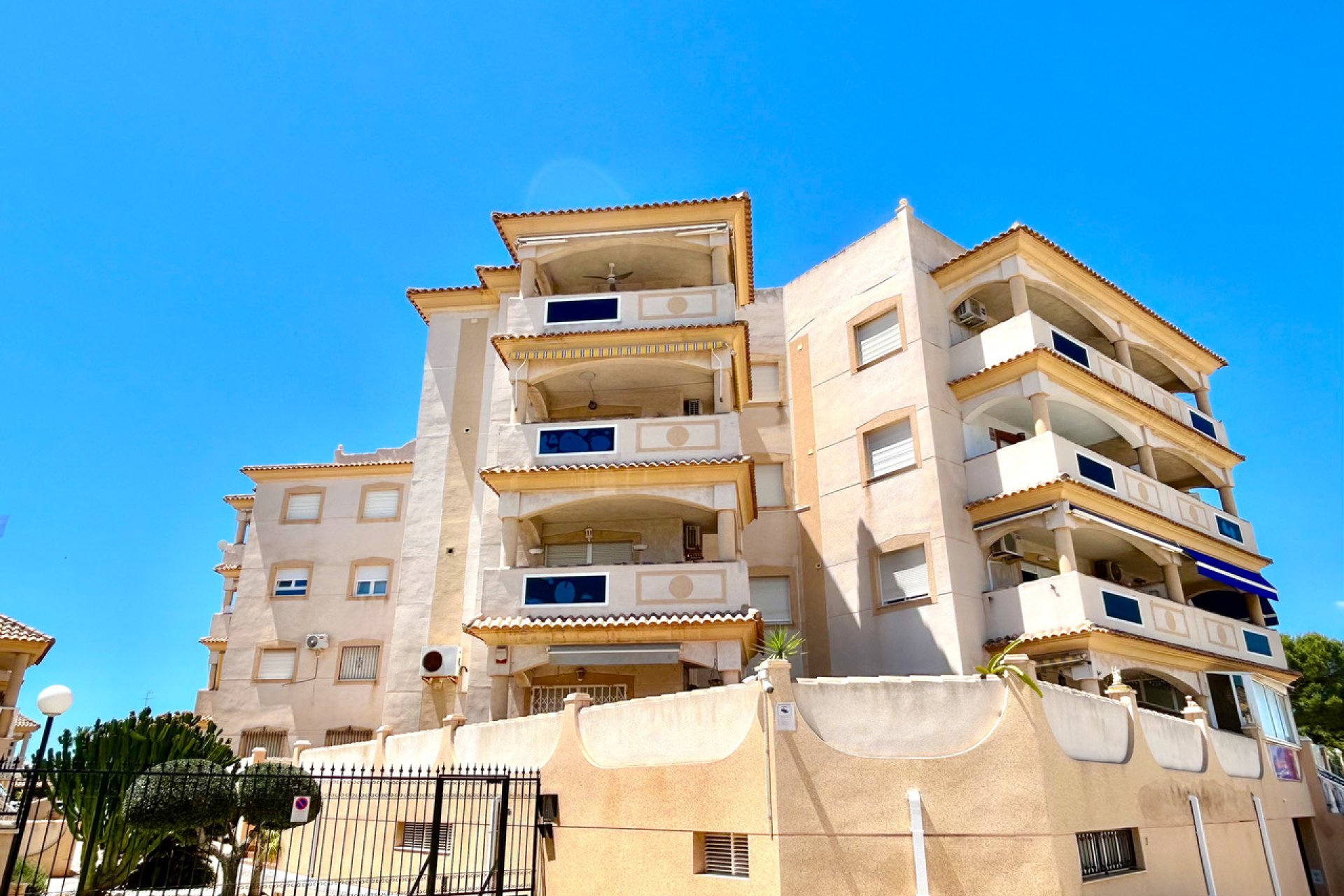 Resale - Apartment - Orihuela Costa - La Zenia