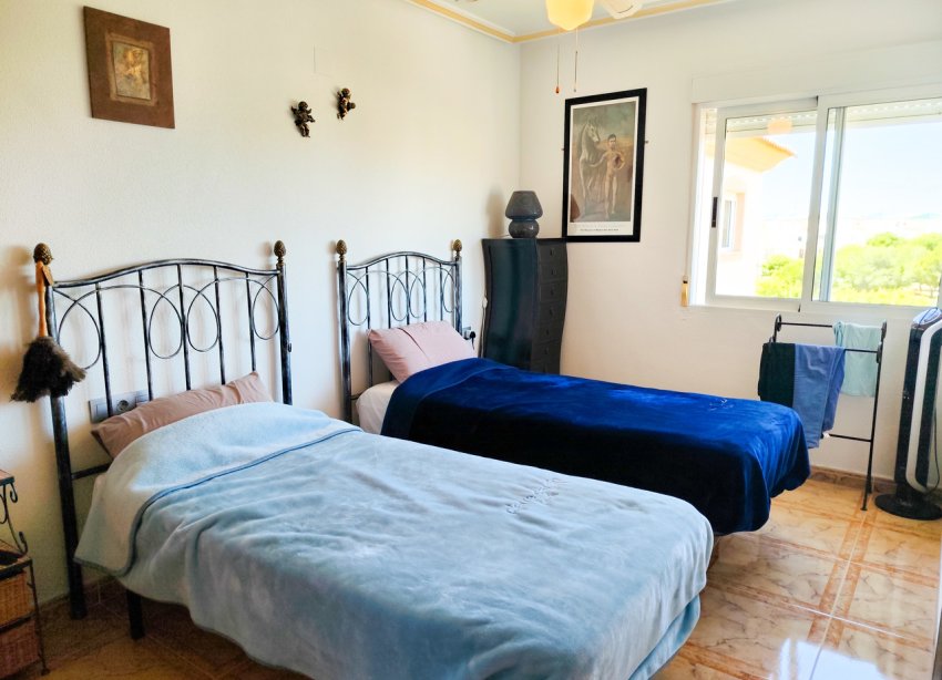 Resale - Apartment - Orihuela Costa - La Zenia