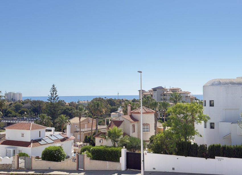 Resale - Apartment - Orihuela Costa - La Zenia