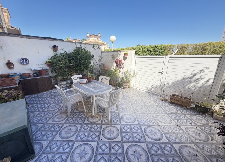 Resale - Apartment - Orihuela Costa - La Zenia