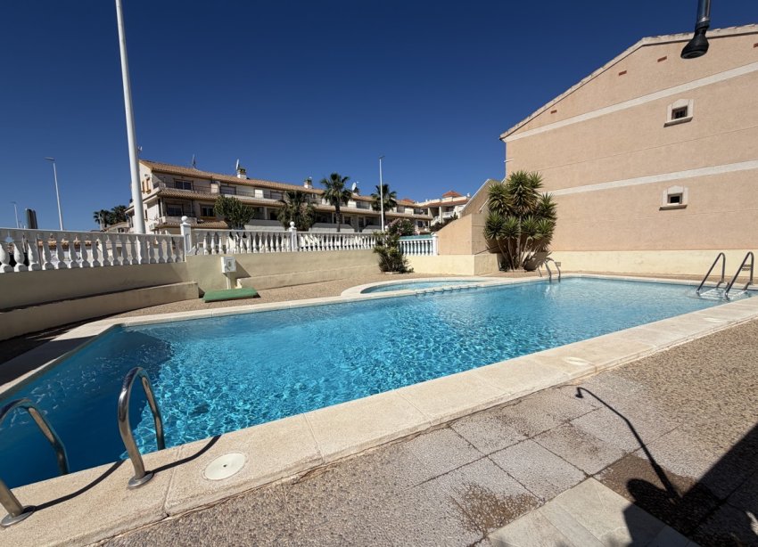 Resale - Apartment - Orihuela Costa - La Zenia