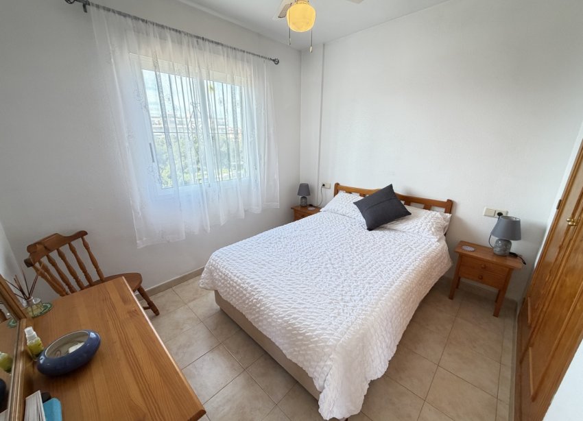 Resale - Apartment - Orihuela Costa - La Zenia