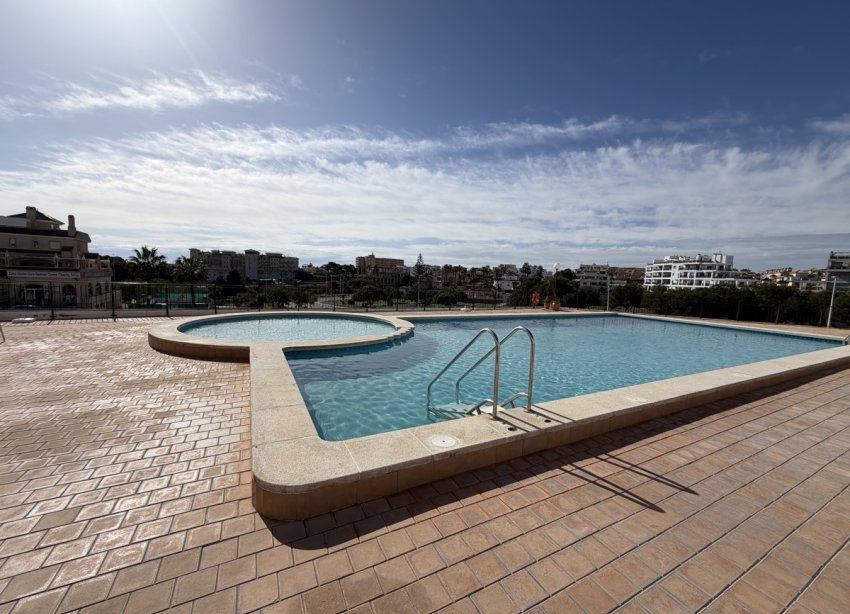 Resale - Apartment - Orihuela Costa - La Zenia