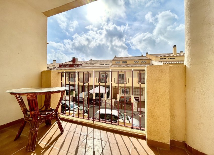 Resale - Apartment - Orihuela Costa - La Zenia