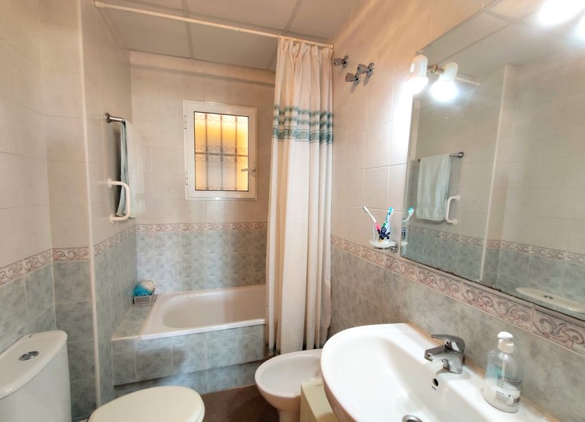Resale - Apartment - Orihuela Costa - La Zenia