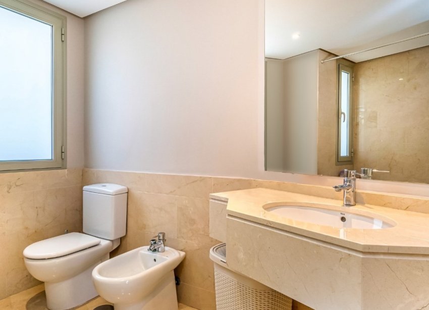 Resale - Apartment - Orihuela Costa - Las Colinas Golf