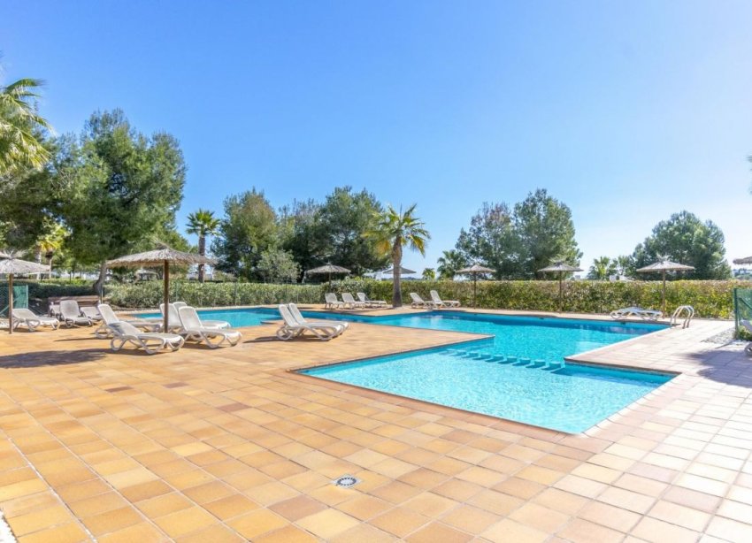 Resale - Apartment - Orihuela Costa - Las Colinas Golf