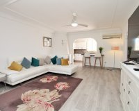 Resale - Apartment - Orihuela Costa - Las Violetas