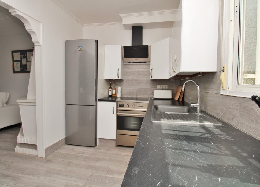 Resale - Apartment - Orihuela Costa - Las Violetas