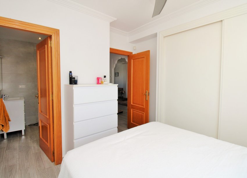 Resale - Apartment - Orihuela Costa - Las Violetas