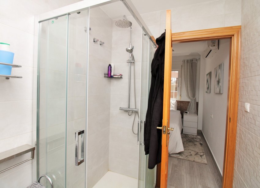 Resale - Apartment - Orihuela Costa - Las Violetas