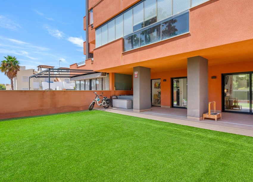 Resale - Apartment - Orihuela Costa - Lomas del Golf