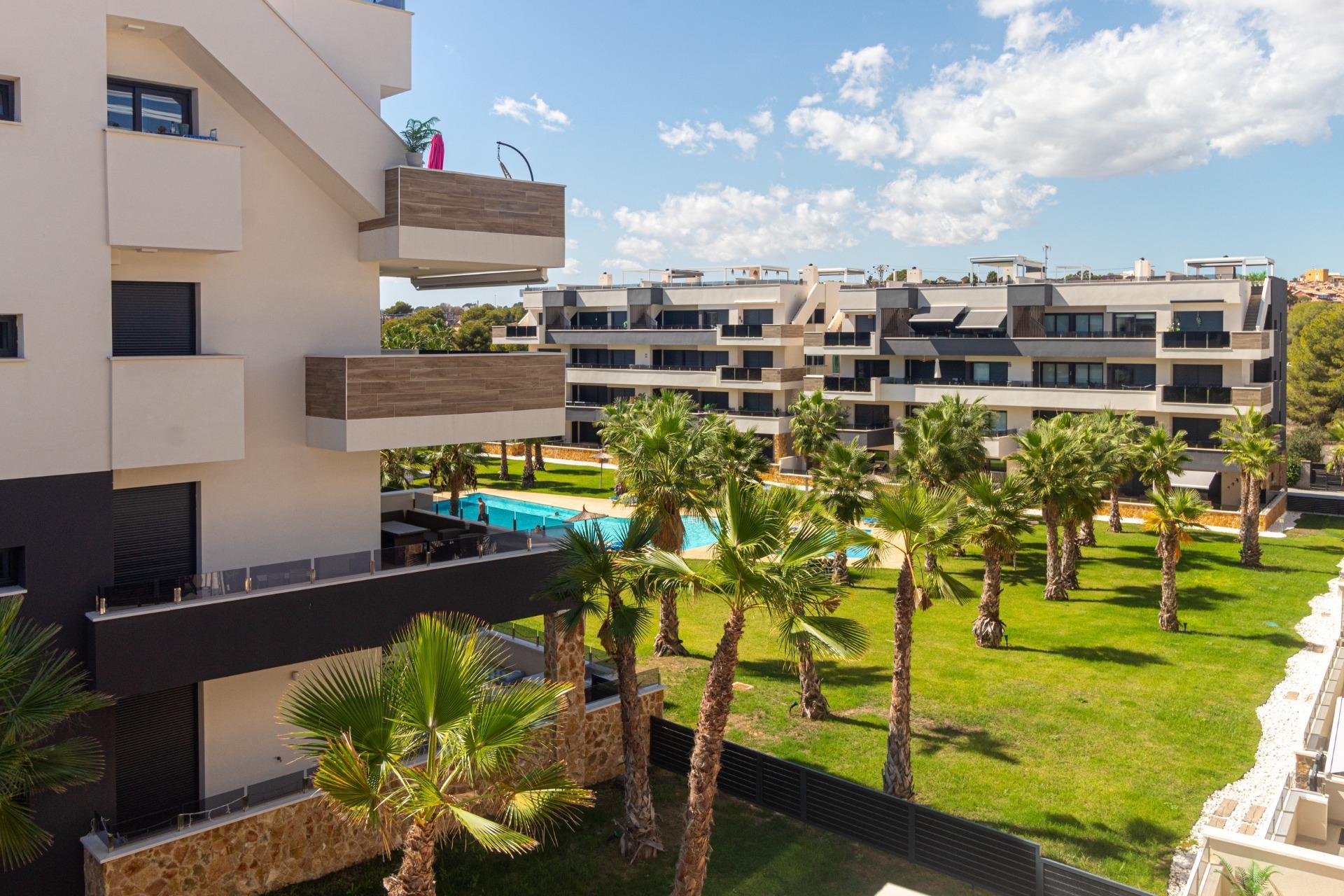 Resale - Apartment - Orihuela Costa - Los Almendros-La Florida