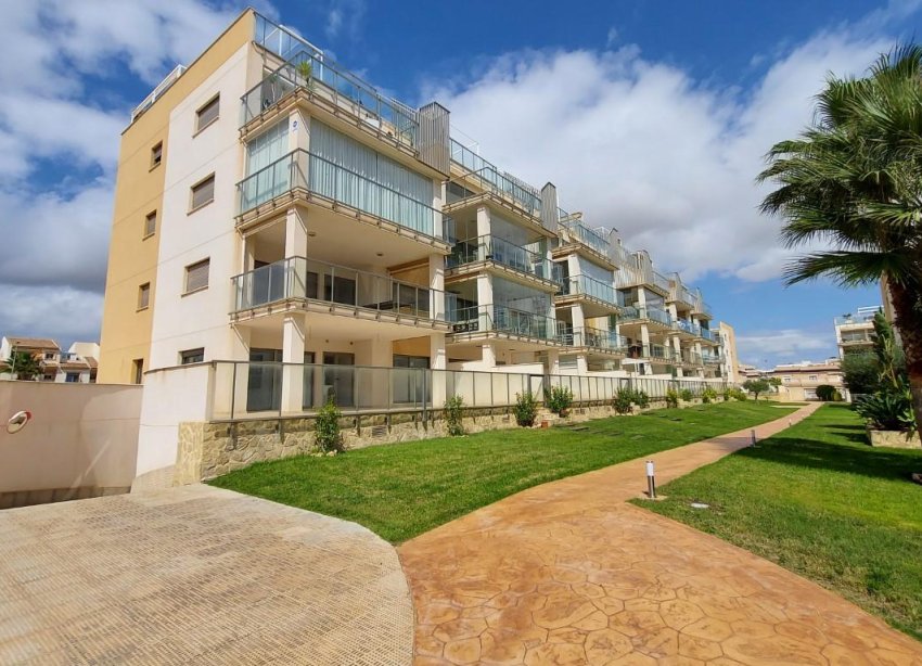 Resale - Apartment - Orihuela Costa - Los Dolses