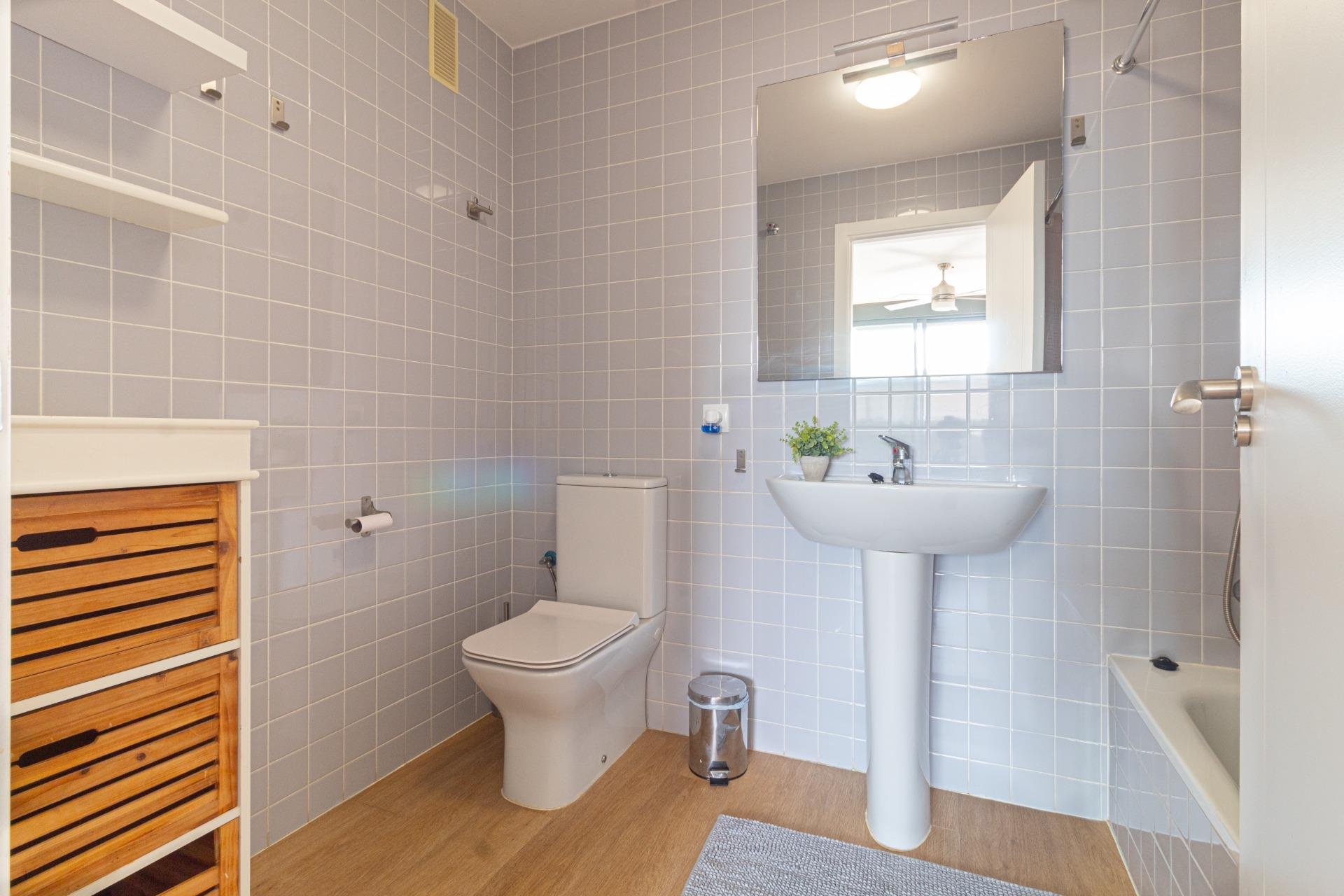 Resale - Apartment - Orihuela Costa - Los Dolses