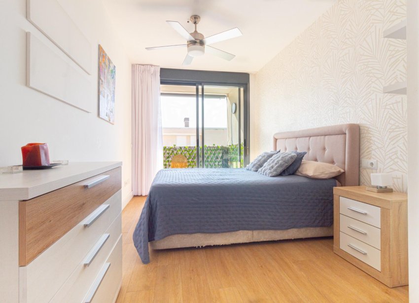 Resale - Apartment - Orihuela Costa - Los Dolses