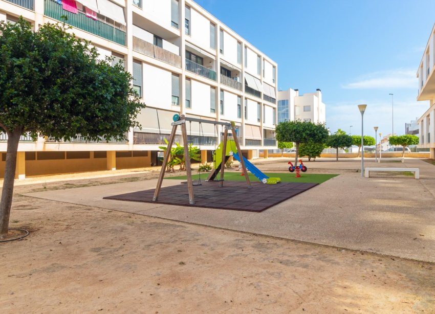 Resale - Apartment - Orihuela Costa - Los Dolses
